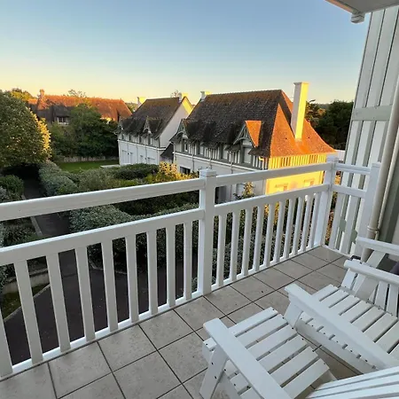 Apartment Superbe 3 Pieces Les Planches Vue Deauville Tourgeville